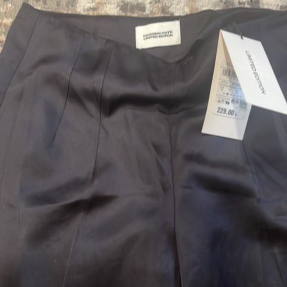 =Massimo‎ Dutti STRAIGHT NAVY BLUE SATIN TROUSERS NAVY BLUE
/ Ref. 5019/555 - Picture 5 of 6